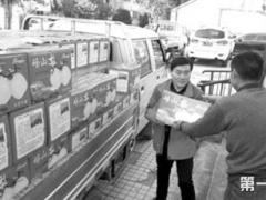 安徽砀山重症女孩用“嘴上”电商帮父母卖梨 年销量达6万斤
